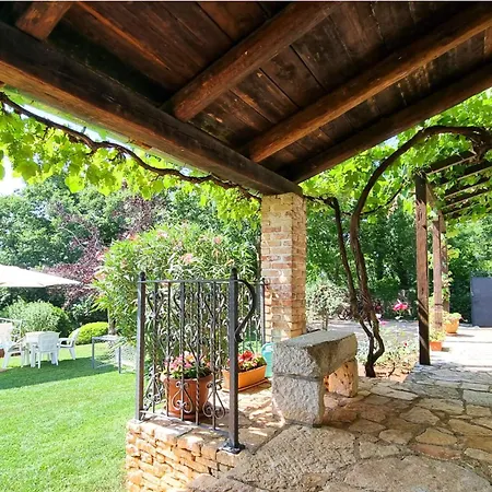 Villa Giselle - Oasis Among Olive Trees